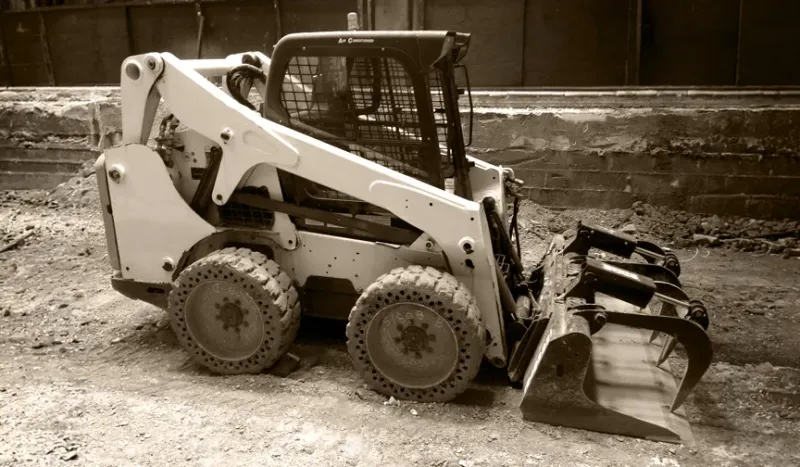 SKID LOADERS